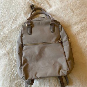 Commuter Backpack (Open Story)